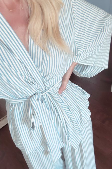 This style is my absolute fave! @lakepajamas #lakepartner