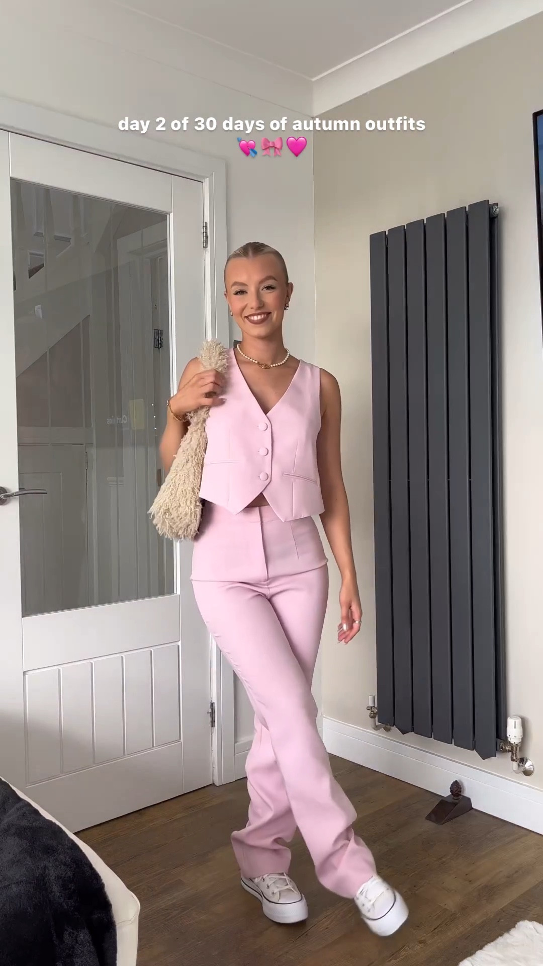 My new favourite outfit, feeling the barbie energy 💘💕🎀

#LTKVideo #LTKeurope #LTKstyletip