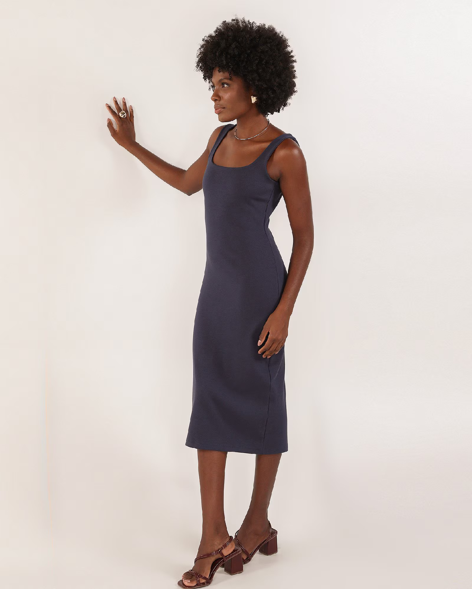 Vestido midi reto canelado - Azul Escuro | AK by Riachuelo | Riachuelo (BR)