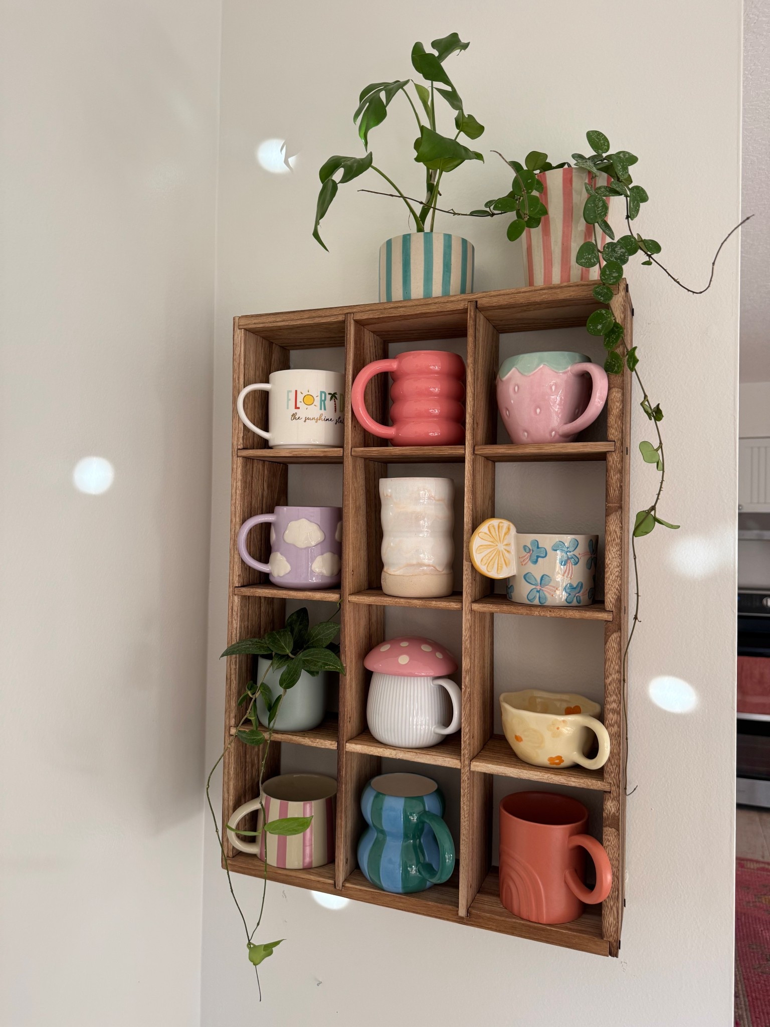 Coffee cup display shelf ✨ 

#LTKHome #LTKSaleAlert