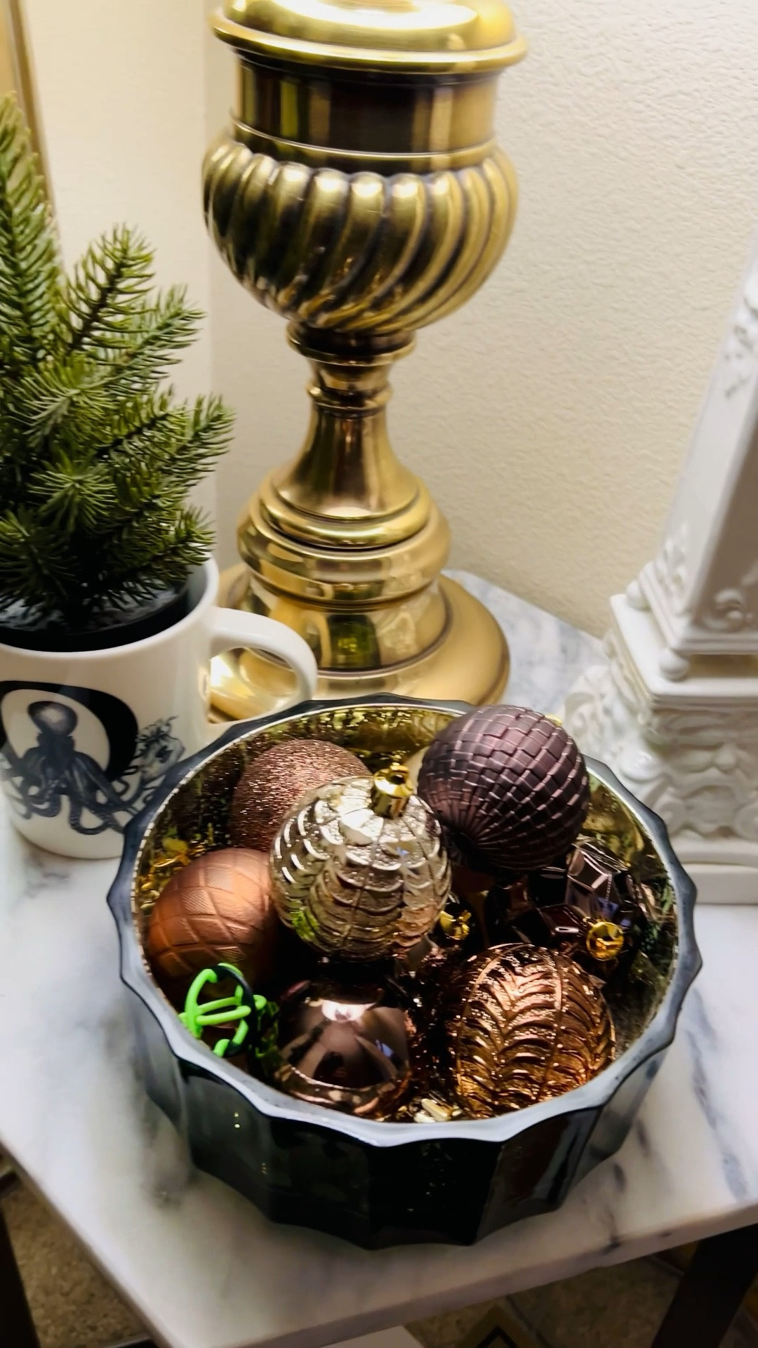 The “cloffice” is decorated and ready to go for the holidays!  

#LTKSeasonal #LTKHome #LTKHoliday