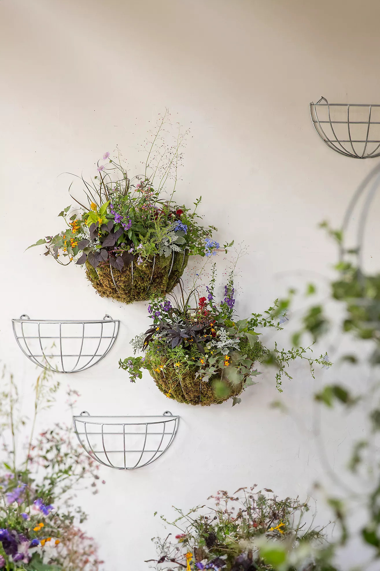 Round Zinc Hayrack | Terrain