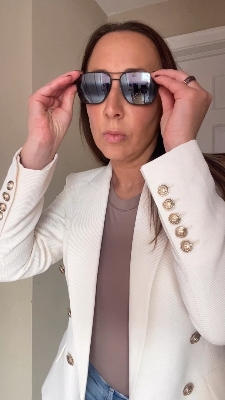 Winter outfit idea. Jewelry. Valentine’s Day gift ideas. Coupon. Use code NICOLE70 to receive 70% off your order at Suzy Levian. My ring is the chocolate page set in rose gold and I love it!! 



#LTKMostLoved #LTKSeasonal #LTKWatchNow