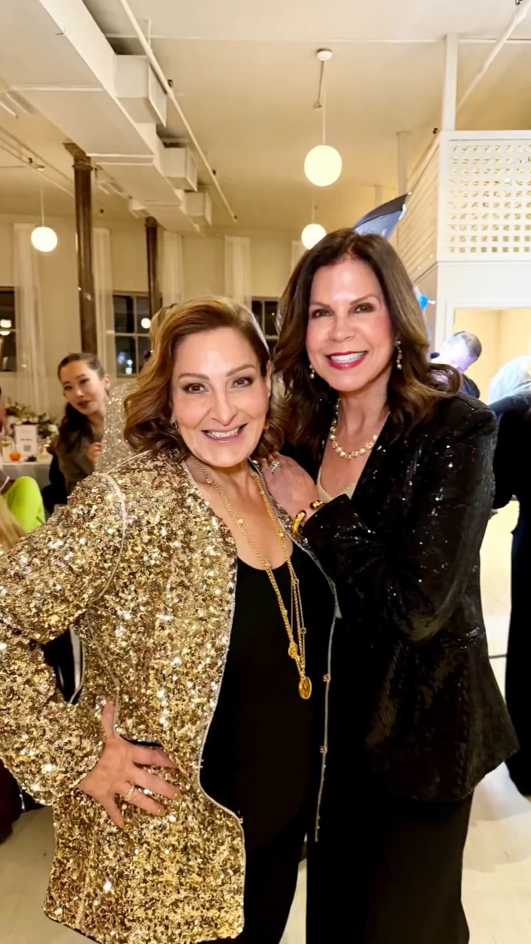 Some of these are limited edition, and some of these are all-time favorites. Get them while you can at prices that have never been lower. Make up from mature skin from the queen herself, Laura Geller.