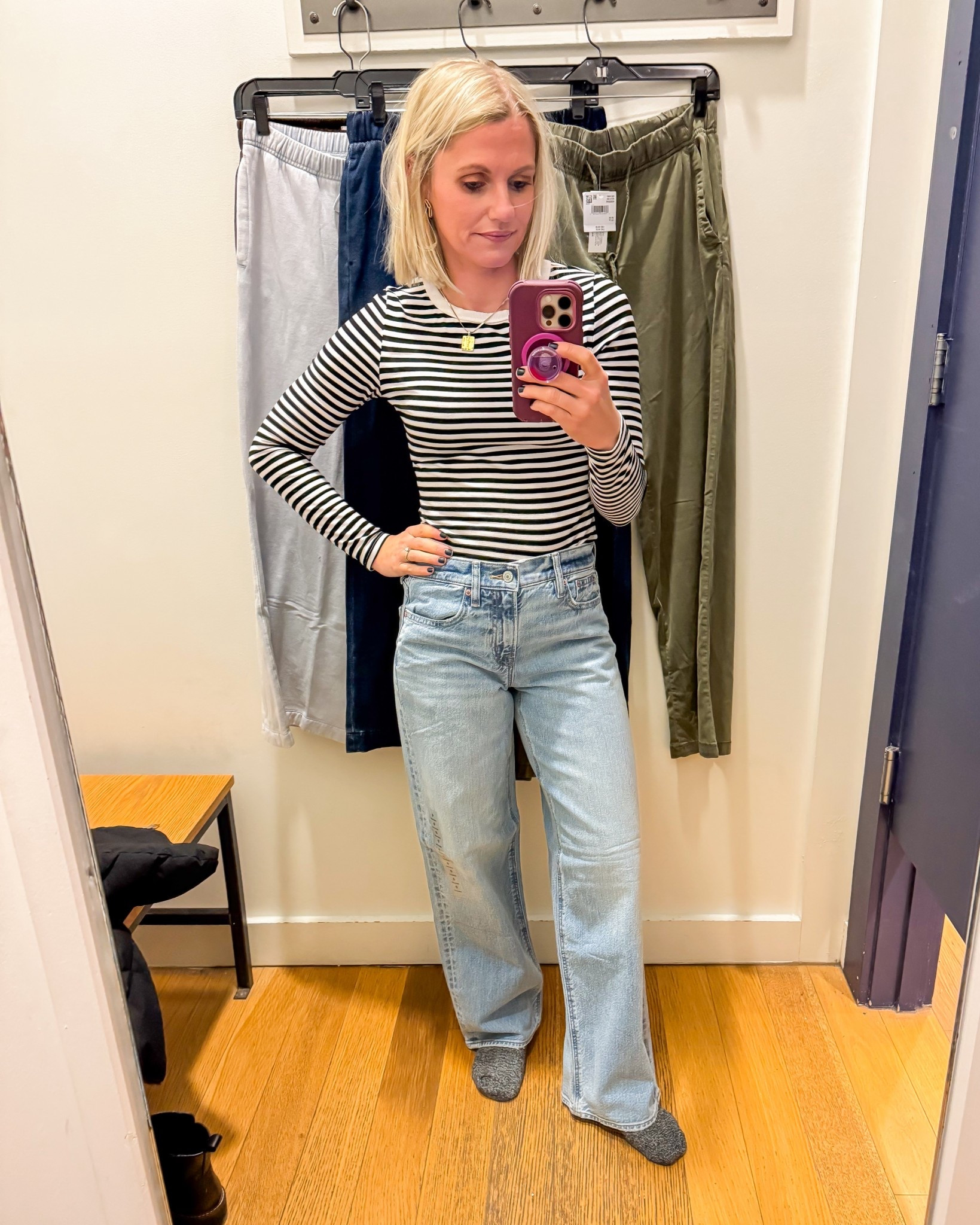 Stovepipe straight leg jeans from American Eagle! I’m wearing a 0/regular. These have a nice classic denim feel to them. They do run big in the waist. 


#LTKOver40 #LTKSeasonal #LTKPetite