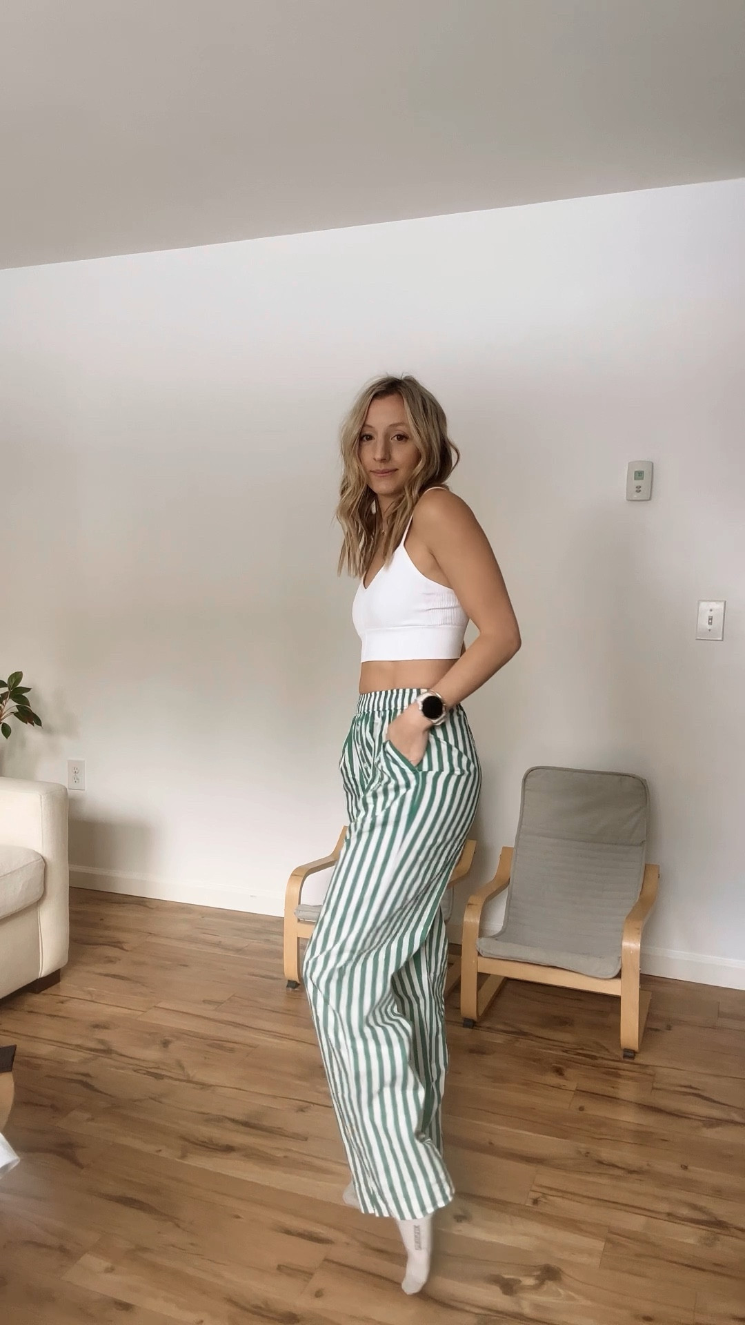 Sunday’s are for the COMFIEST fits!

The grey sweat pants - size down 
The grey sweatshirt(s) - size down



#LTKSaleAlert #LTKStyleTip #LTKPetite