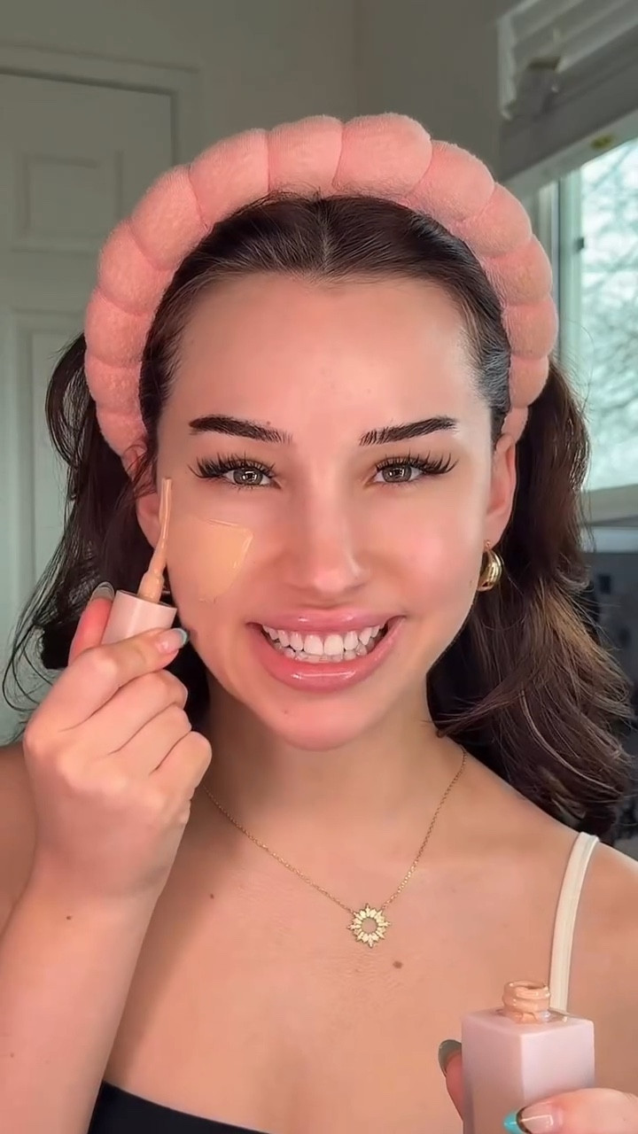 Who should I recreate next?👀 

#kendalljenner @kendalljenner #makeup #makeupinspo  #toastymakeup @anastasiabeverlyhills @flowerknows_global @makeuprevolution @benefitcosmetics @tirtir_global @personacosmetics
