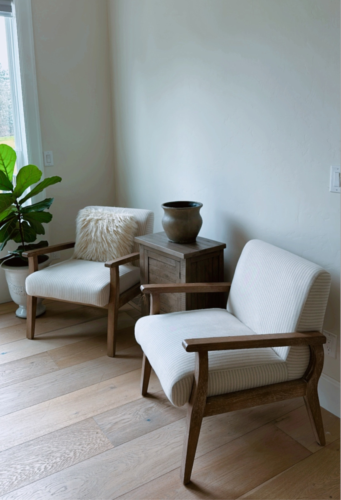  Modern Armchair Wood Sitting Chair Linen Fabric Upholstered Side Chair Comfortable Chair for Living Room Bedroom I love it 

#LTKfamily #LTKhome