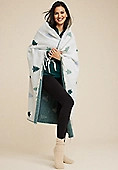 Holiday Tree Throw Blanket | Maurices