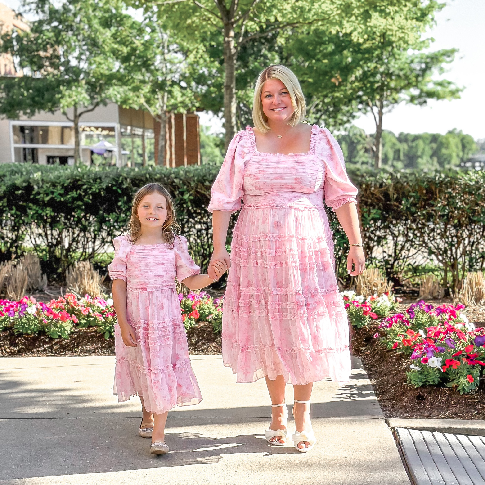 Mommy + Me Mother’s Day Dresses 

KRISTENSELLENTIN15 - 15% off 

#ivycityco 

#LTKfamily #LTKcurves #LTKstyletip