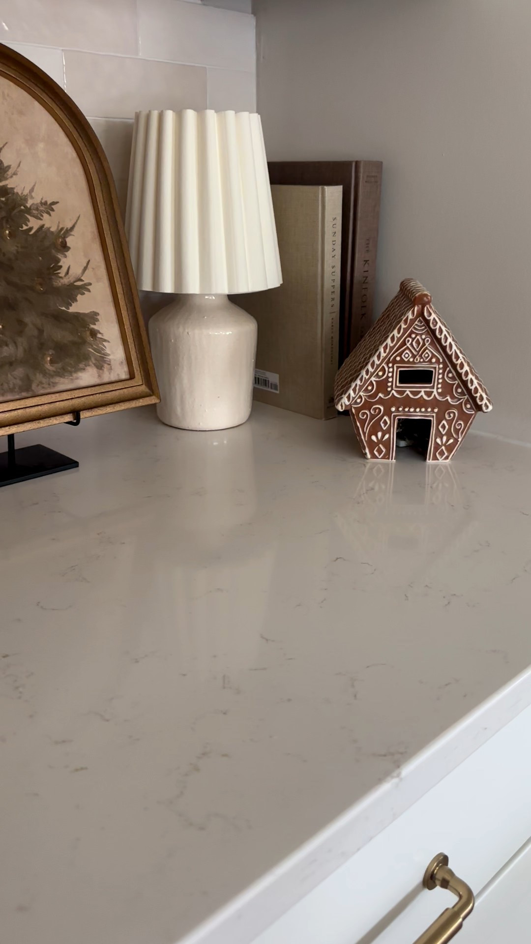 These cutie gingerbread houses are currently on sale! 
#holidaydecor #christmasdecor #kitchendecor #gingerbreadhouses #potterybarn 

#LTKSeasonal #LTKHoliday #LTKSaleAlert