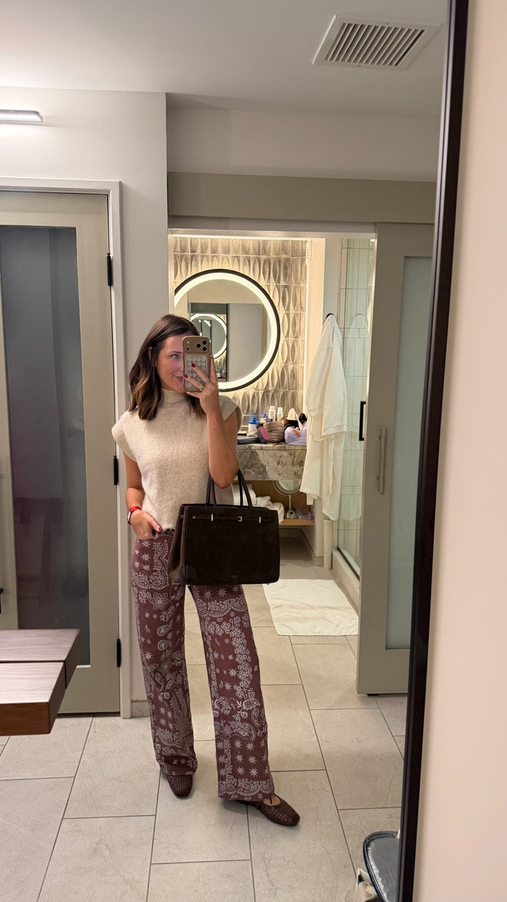 Amazon summit day one OOTD in the cutest Amazon fall fit! These bandana jeans are SO flattering and fit TTS.

#LTKSeasonal #LTKootd