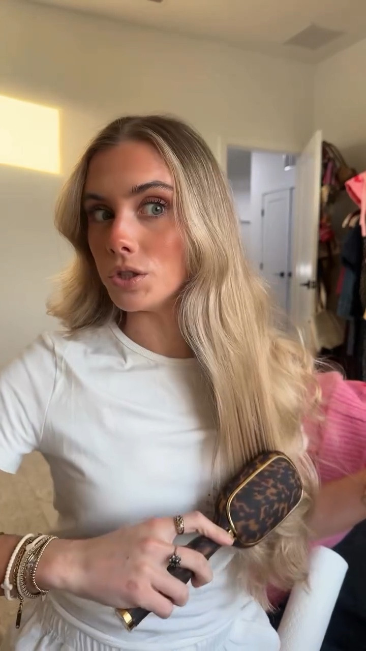 an aesthetic hair brush that outdoes itself truly, it has a secret compartment and a hair brush cleaning tool attached at the bottom too !! 🤭 I use the medium detangling brush but they have a fine and thick option too. 

The Detangler Brush for medium hair in Tan is your go-to for smooth, pain-free styling. It easily works through knots without tugging or breaking delicate strands, making it the perfect detangling brush for medium hair.

Medium Hair Detangler Benefits:

✔ Gentle Glide Bristles — Smooth detangling without breakage
✔ Comfortable Grip — Iconic coil handle, ergonomic and stylish
✔ Built-In Mirror & Storage — For on-the-go styling
✔ Removable Cleaner — Quick, mess-free maintenance
✔ Anti-Static Bristles

#hairbrush #detanglinghairbrush #hairbrushing #teletieshairbrush #hairbrushes @Teleties 

#LTKBeauty #LTKgrwm #LTKselfcare