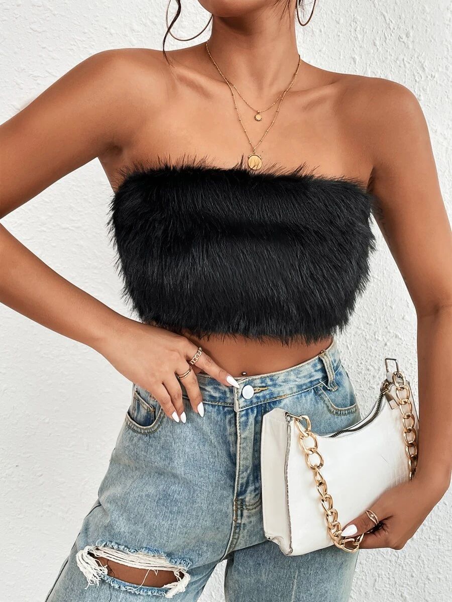 Solid Fuzzy Crop Tube Top
   
      SKU: sw2207187184807405
          (500+ Reviews)    $9.00    ... | SHEIN