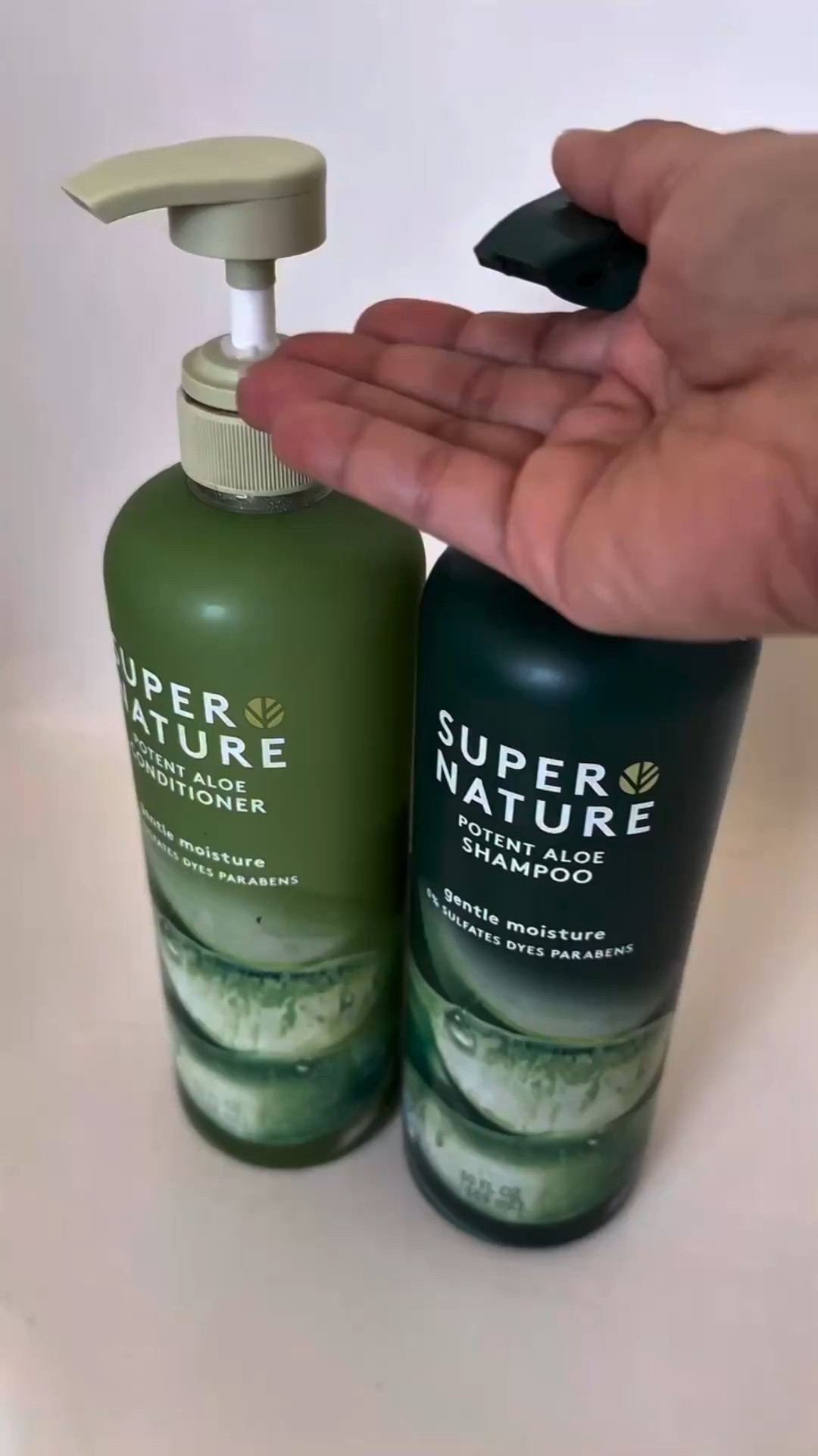 Costco run and I couldn’t pass this up 👀
Grabbed the Super Nature Shampoo & Conditioner set and I’ve been adding it into my routine lately.

I like how simple the formula is—made with aloe and plant-based ingredients, and it feels really lightweight on my hair.
The shampoo cleans without that stripped feeling, and the conditioner leaves my hair feeling soft and easy to manage.

If you’re into low-maintenance haircare, this might be a nice one to try 🤍#supernature @supernaturehair #costcofinds #haircare #ad #creatorsearchinsights