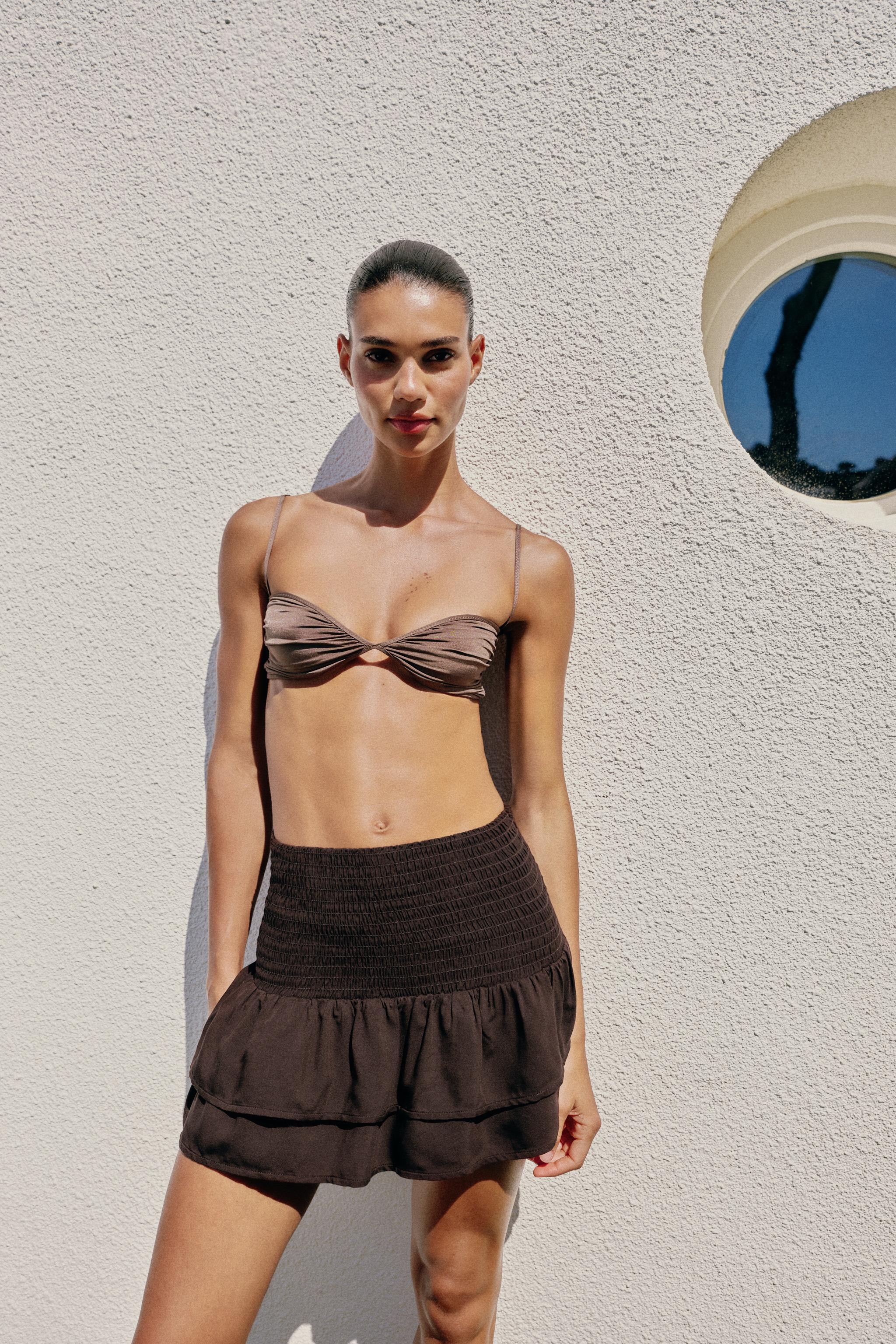 SMOCKED RUFFLE SHORTS | Zara UK