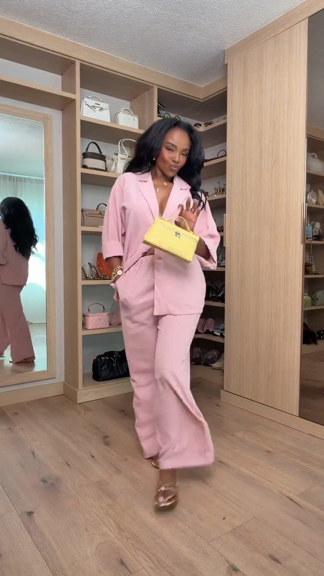 Scroll to shop these Mother’s Day looks 💐

From soft neutrals to playful prints, these outfits are perfect for celebrating in style. Each piece is easy to mix, match, and rewear—so you’re building a wardrobe that works overtime and keeps your cost per wear low.

Perfect for Mother’s Day brunch, family gatherings, church, date night, or spring events.

📏 Measurements: 5’4”, 140 lbs, 34D bust, 27” waist, 40” hips

Follow me on Instagram and YouTube @kirasfashionfinds

#LTKgrwm #LTKootd #LTKvlog