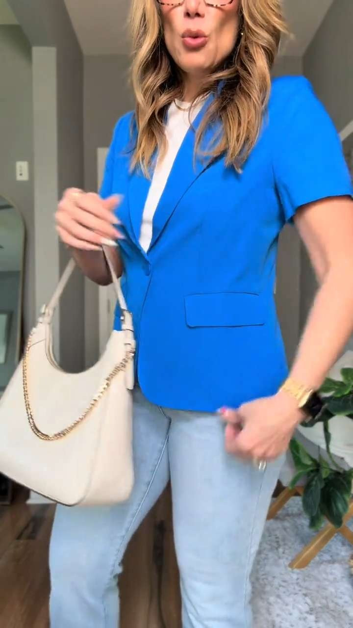 It’s the kind of piece that makes any simple top so put together after layering this.

#LTKFinds #LTKStyle #LTKSeasonal
#BlazerStyle #LightLayers #PutTogether #earnscommission 

 #LTKootd #LTKOver40 #LTKWorkwear