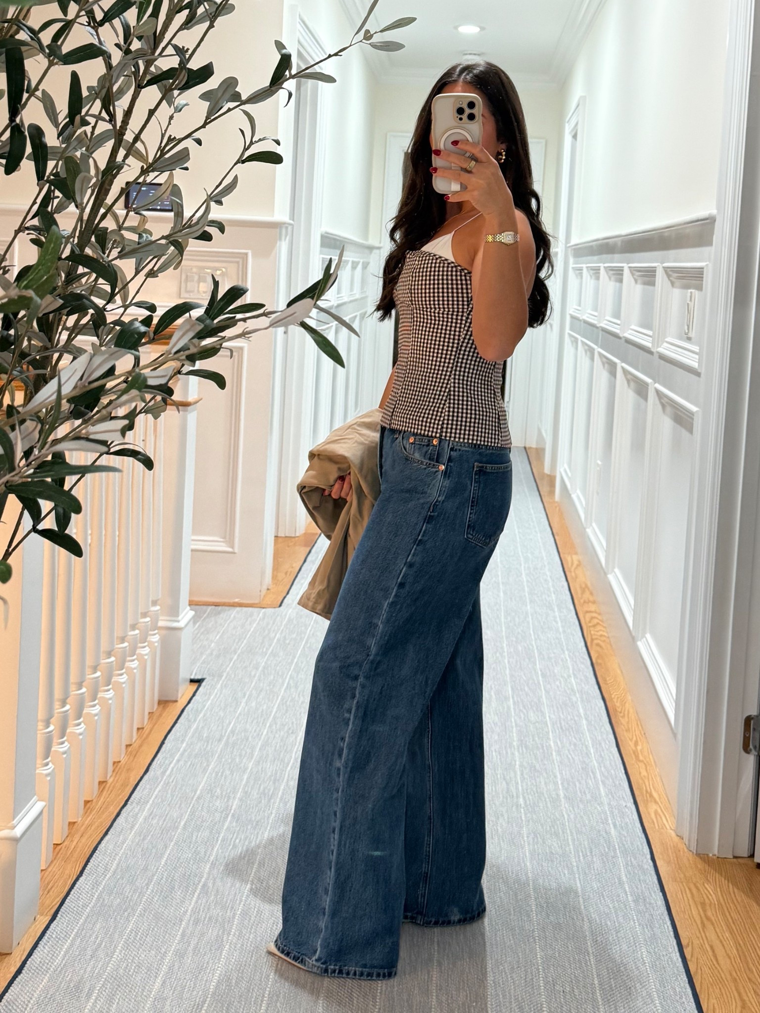 Obsessed with these parke jeans! The softest denim and you can adjust the waist to be loose or tight! Top is Zara.

#LTKStyleTip