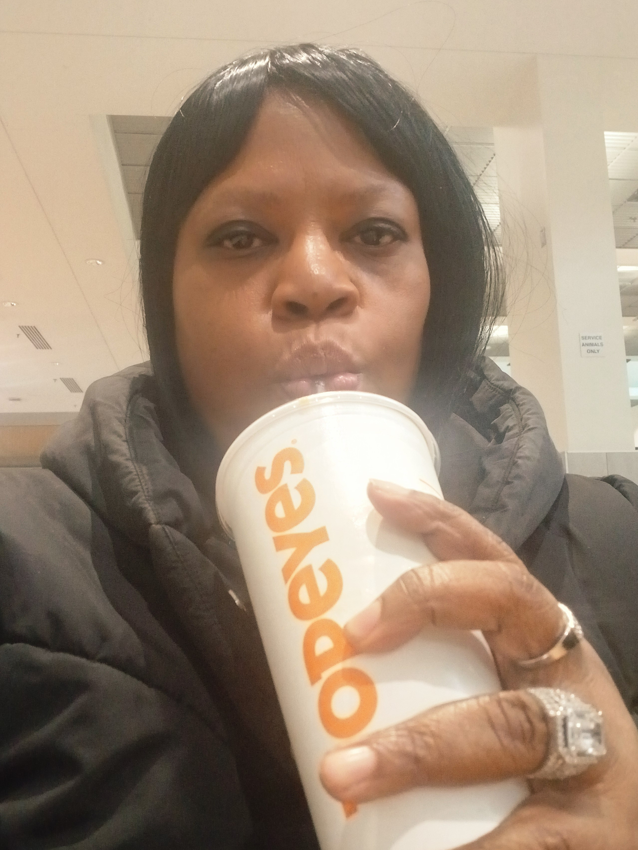 Having lunch at the mall 

 

#LTKdayinmylife #LTKvlog #LTKPlusSize