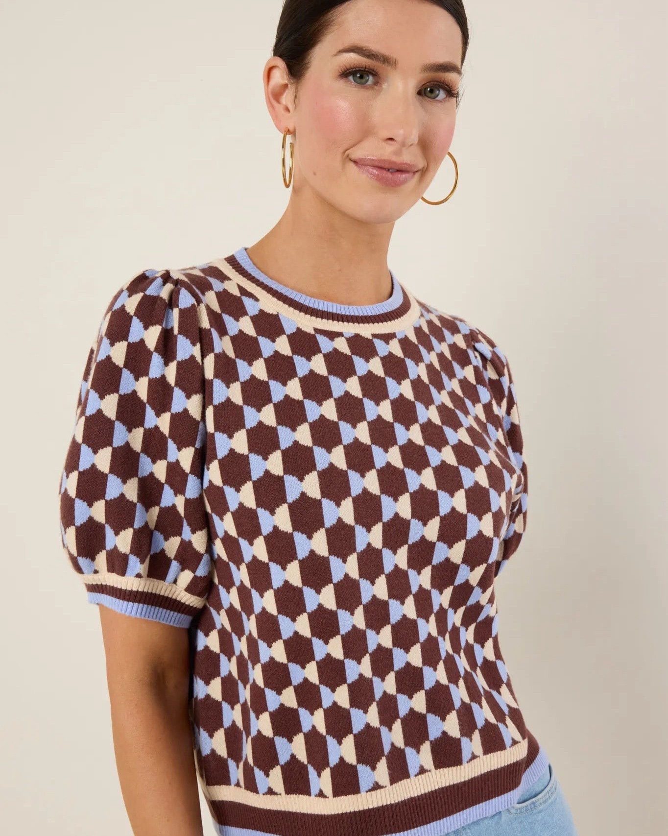 The BOGO AVARA SALE ends tonight!!  There are literally hundreds of cute things to choose from!!!

#LTKSaleAlert #LTKFindsUnder100 #LTKSeasonal