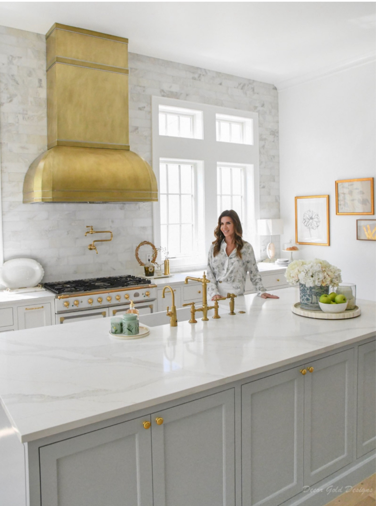 Welcome to my new kitchen! I added decorative accessories in soft blue, white, and gold. Our faucet, pot filler, oven, and cabinet hardware are also all linked!


#LTKhome