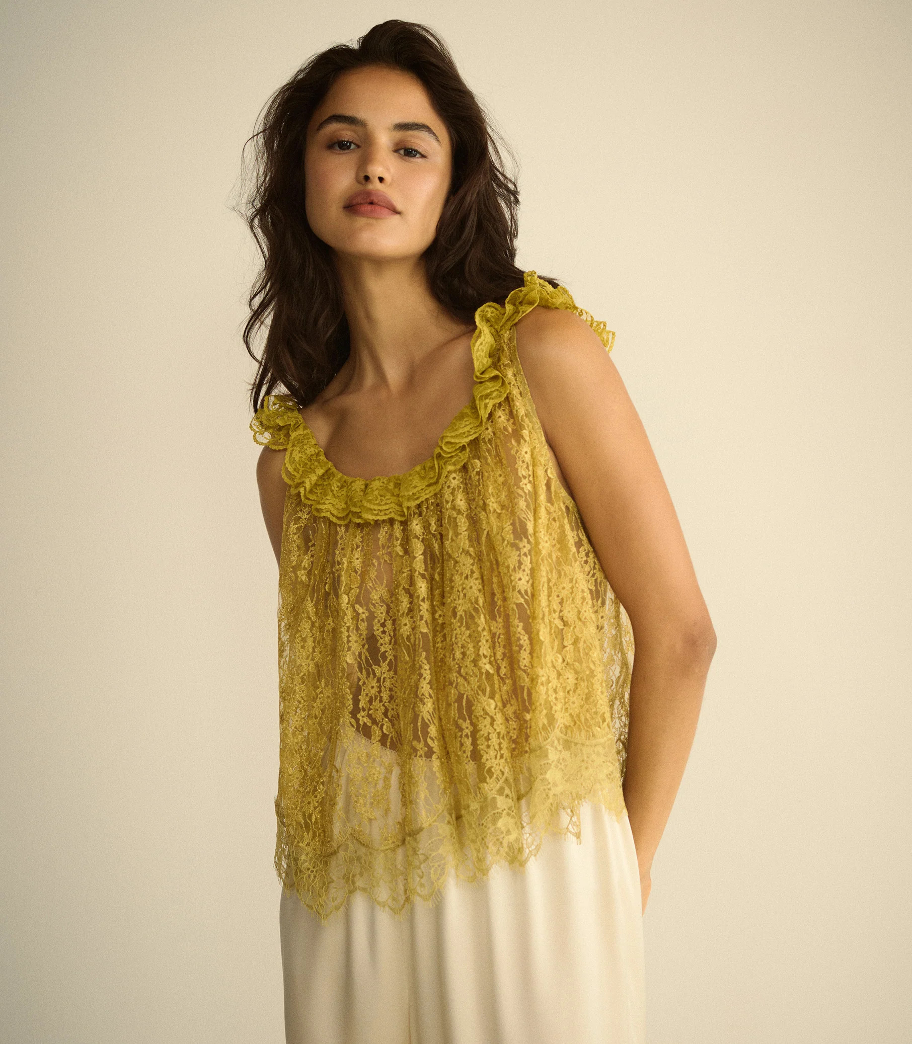 Elane Top - Antique Gold | D\u00d4EN | DOEN