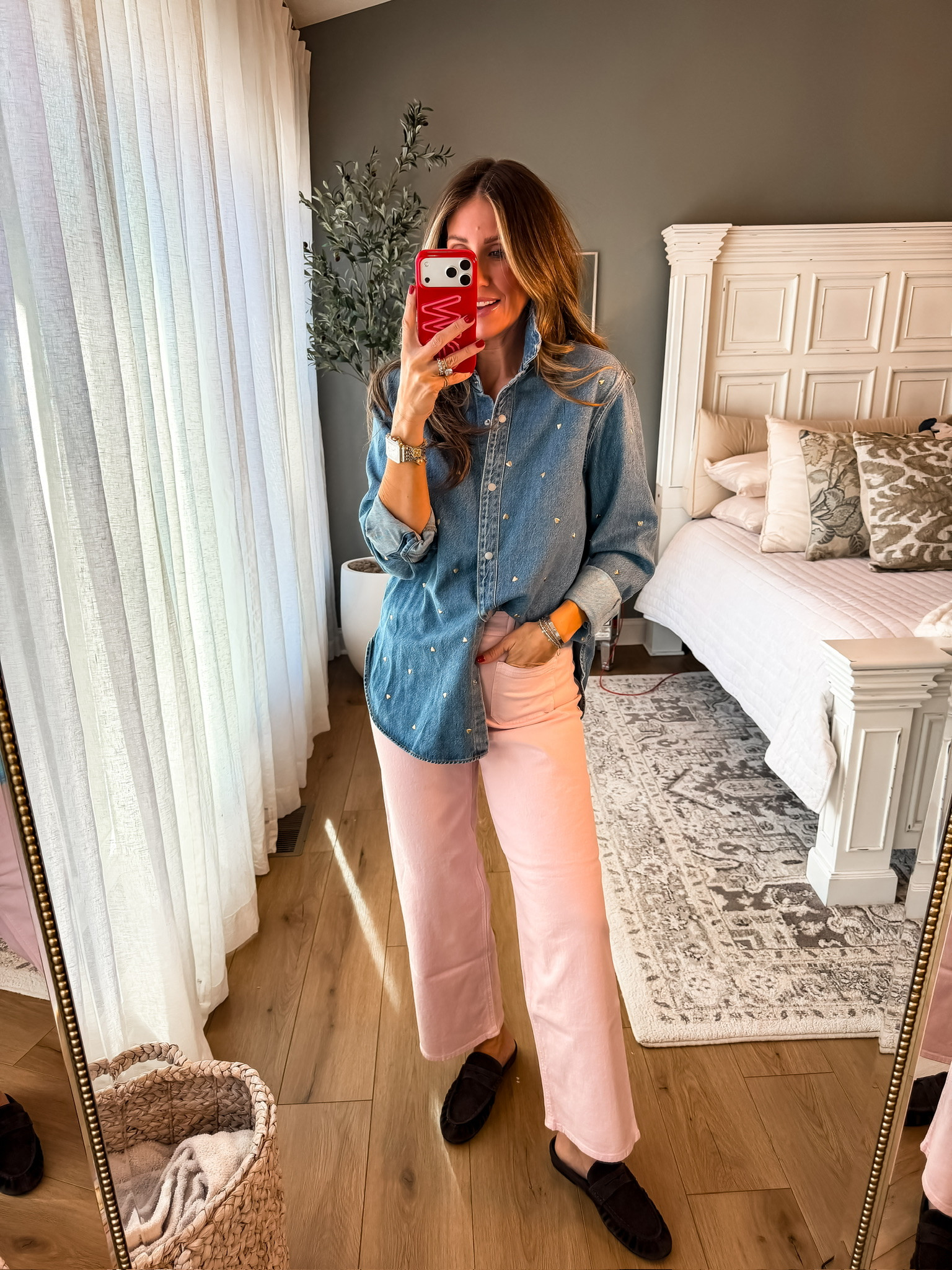 Cute Valentines Day wear!! I’m loving these pink pants. Love this for date night, cute outfits, valentine’s Day activities!! Mom approved, pink pants, cute, jean jacket, mom life, cute everyday wear, pink clothes, cute jean top themominstyle ￼

#LTKootd #LTKmomlife #LTKValentine