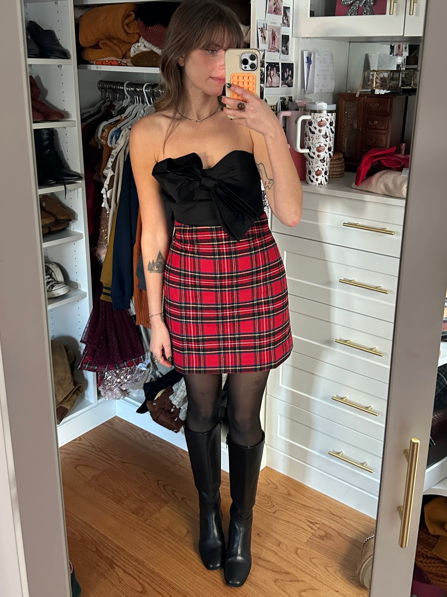 The perfect plaid holiday outfit 

#LTKHolidaySale #LTKSeasonal #LTKGiftGuide