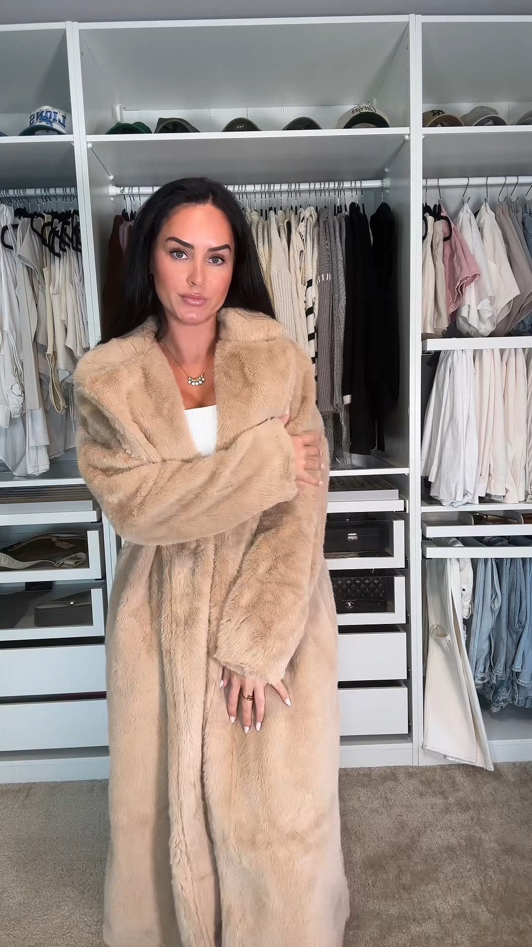 The perfect cozy faux fur jacket 🧸

I’m wearing a US 4 

#LTKStyleTip #LTKSeasonal #LTKVideo