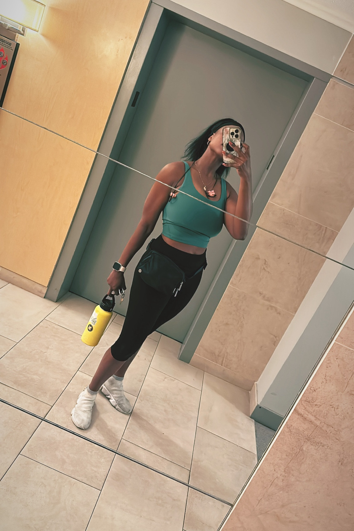 Let’s go to work. 

Longline sports bra 
Workout top 
Lulu lemon dupe 
Workout outfit 
Fitness 

#LTKStyleTip #LTKSummerSales #LTKFitness