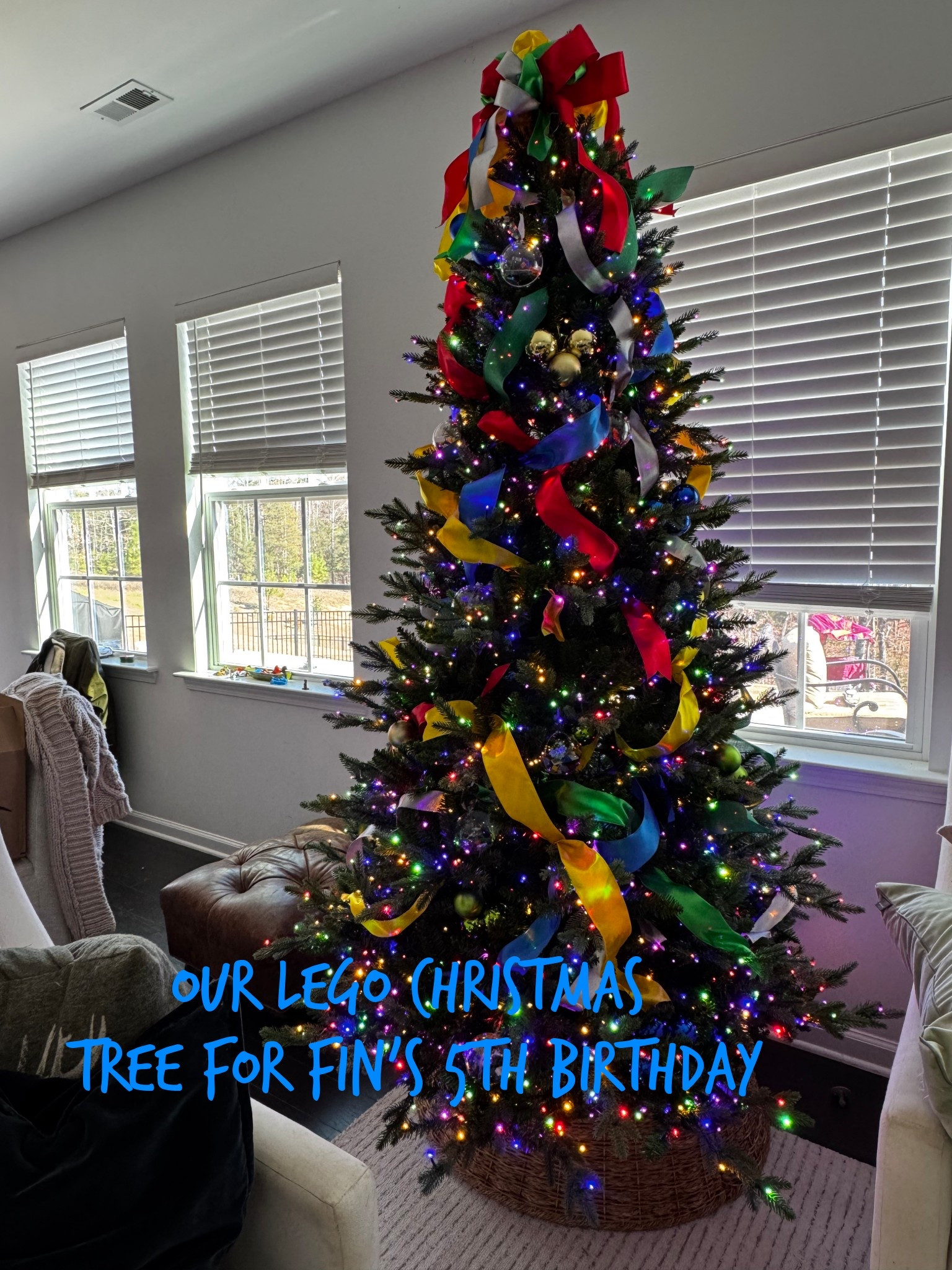 I decided that instead of keeping my tree natural for Fin’s Birthday, we Lego-fied it! Will I change it to a more aesthetic tree for December, maybe, Maybe not, Stay Tuned! #lego #christmastree #christmasdecor #xmastree #legochristmas #boybirthday 

#LTKHome #LTKKids #LTKHoliday