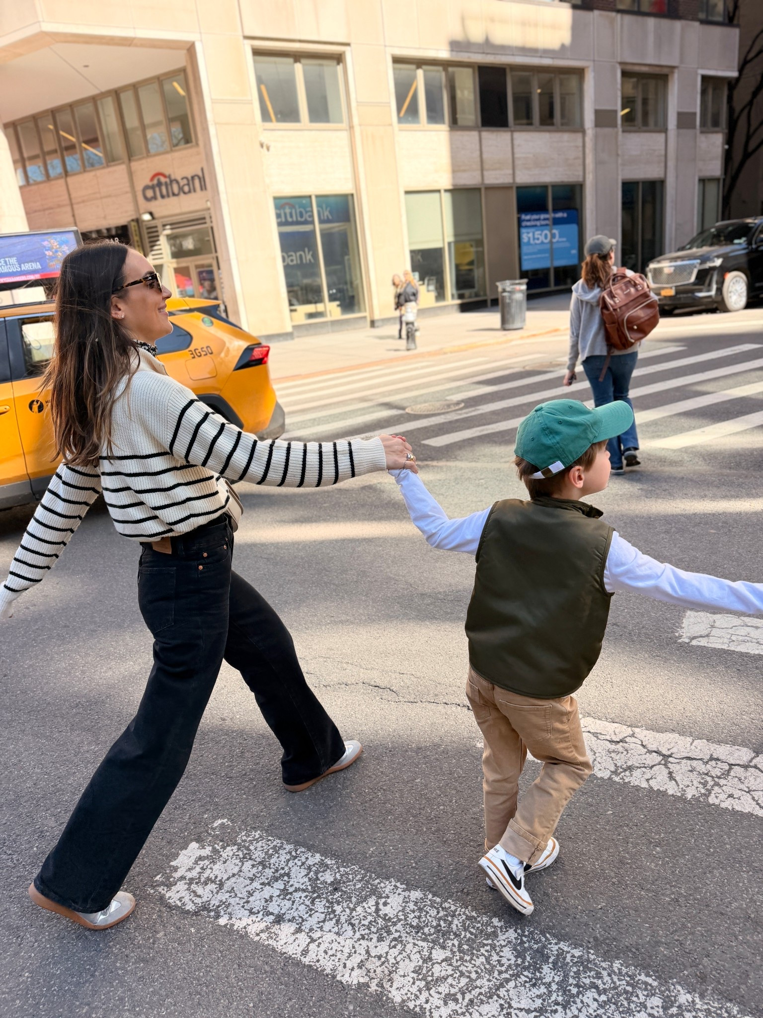 Cool mom travel style -

#LTKKids #LTKmomlife #LTKTravel