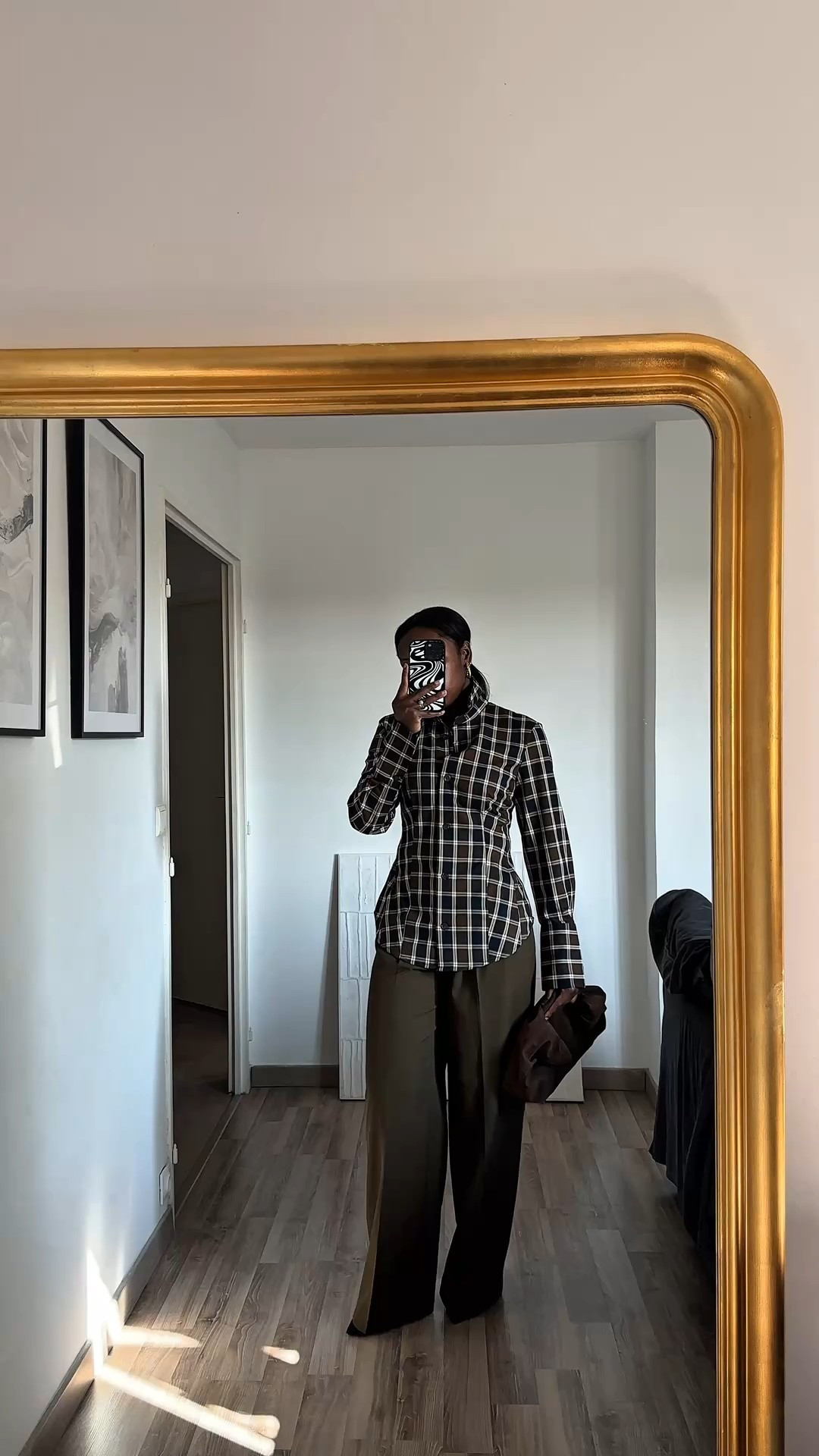 Quiet luxury meets tartan 🤎the perfect fall uniform 🍂 #tartantrend #quietluxury #fallstyle #ootd 

#LTKautumn #LTKworkwear