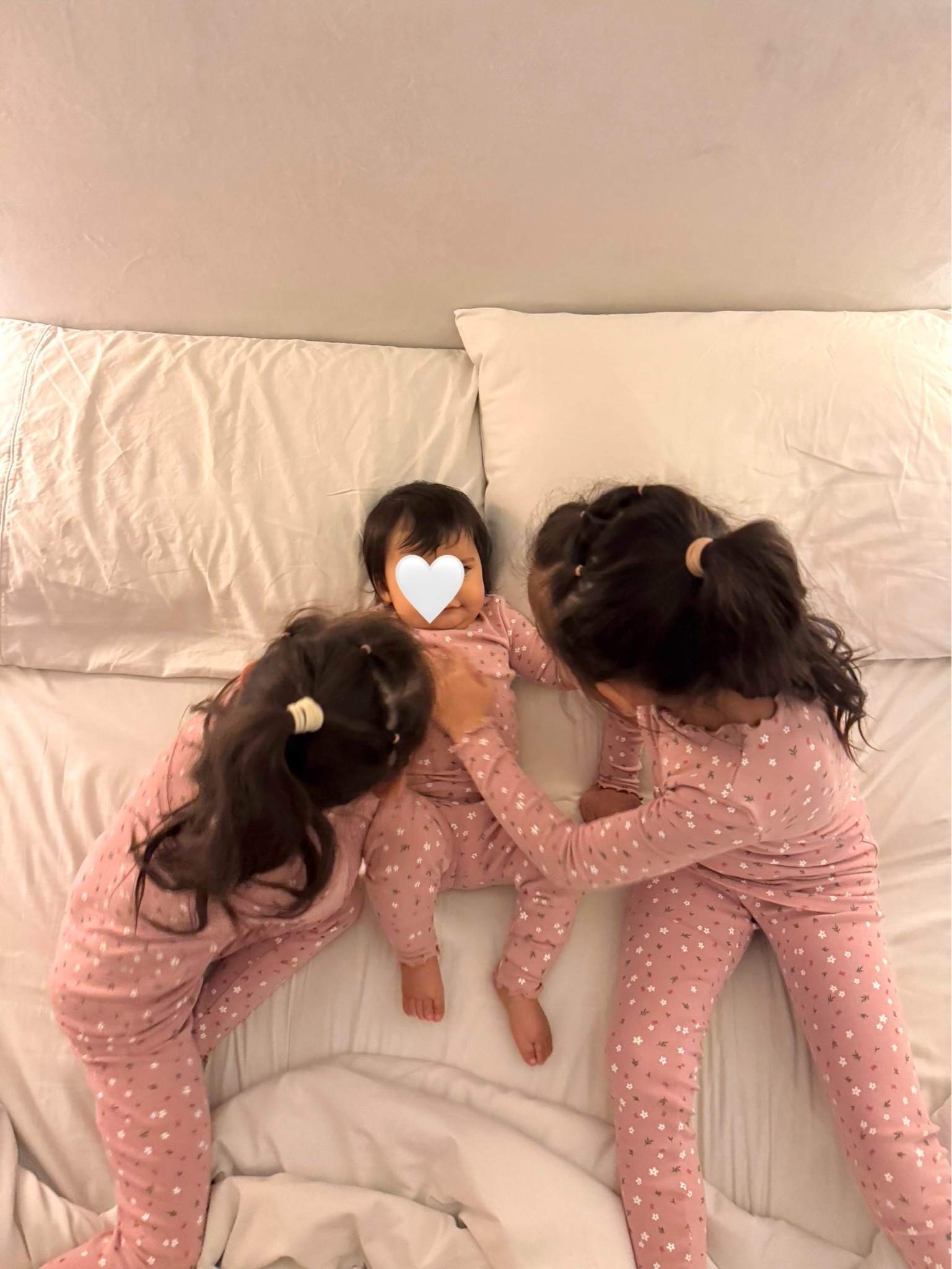 matching pajamas 🩰🩷
girls matching clothes 🎀

#LTKKids #LTKFamily #LTKHoliday