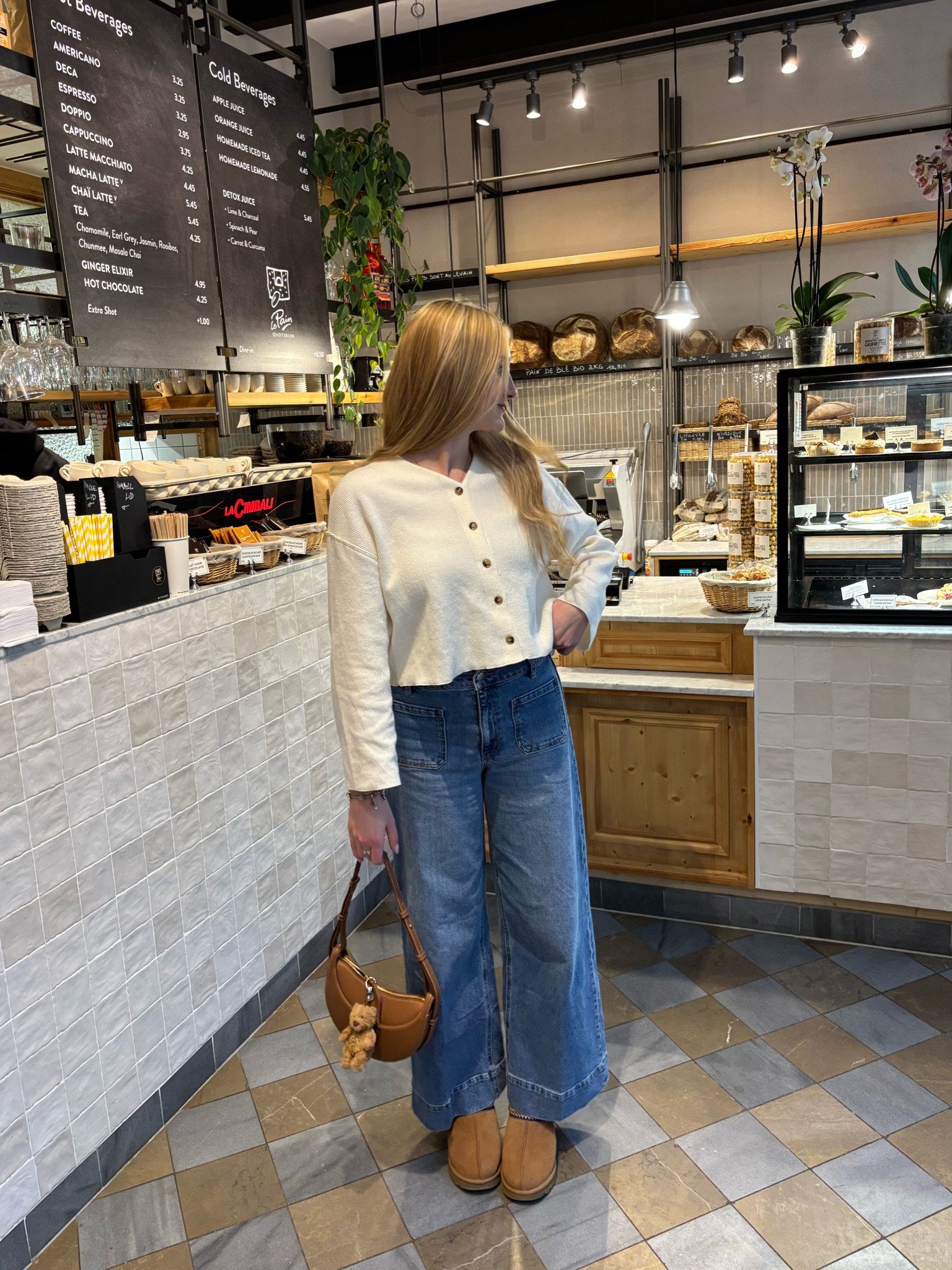 Coffee date outfit🤍☕️🌟

Simple outfit | neutral outfit | spring outfit | date outfit | casual outfit | jeans outfit 

#LTKSeasonal #LTKStyleTip #LTKMostLoved