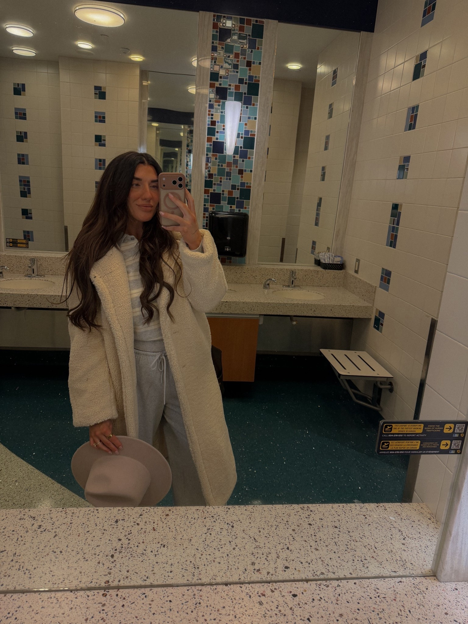 Travel outfit ✈️
Jacket is old from Zara 