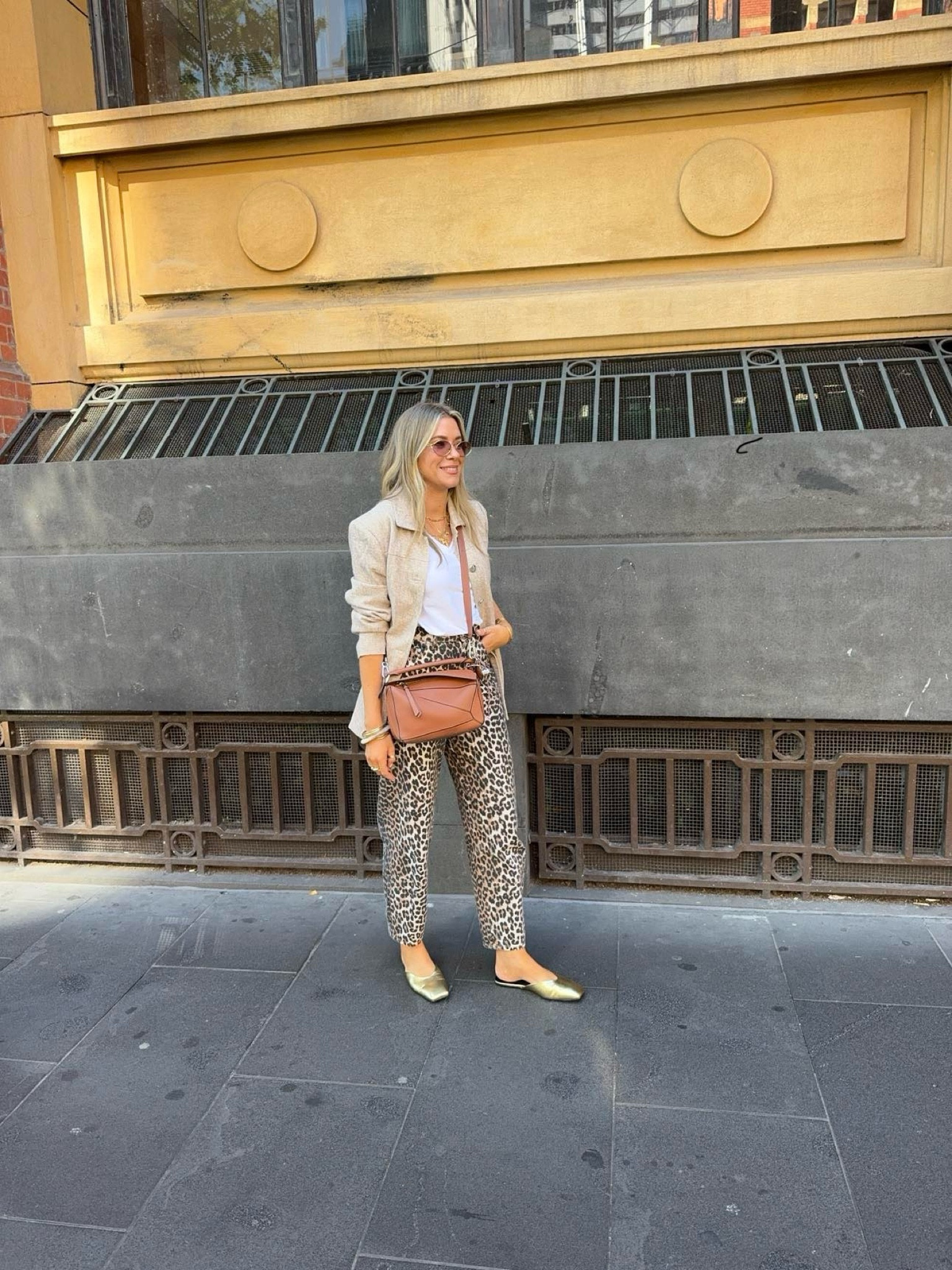 Street style

Blazer size 10
White t-shirt size M
Leopard jeans size 27
Gold loafers size 9.5

#LTKstyletip #LTKtravel #LTKaustralia