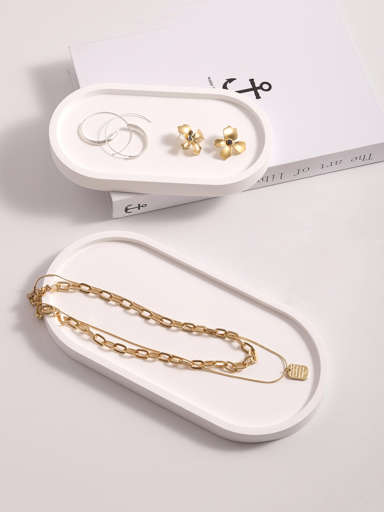 1 Pièce Assiette À Bijoux Ovale En Plâtre Blanc Pour Le Rangement Des Boucles D'oreilles Et De... | SHEIN