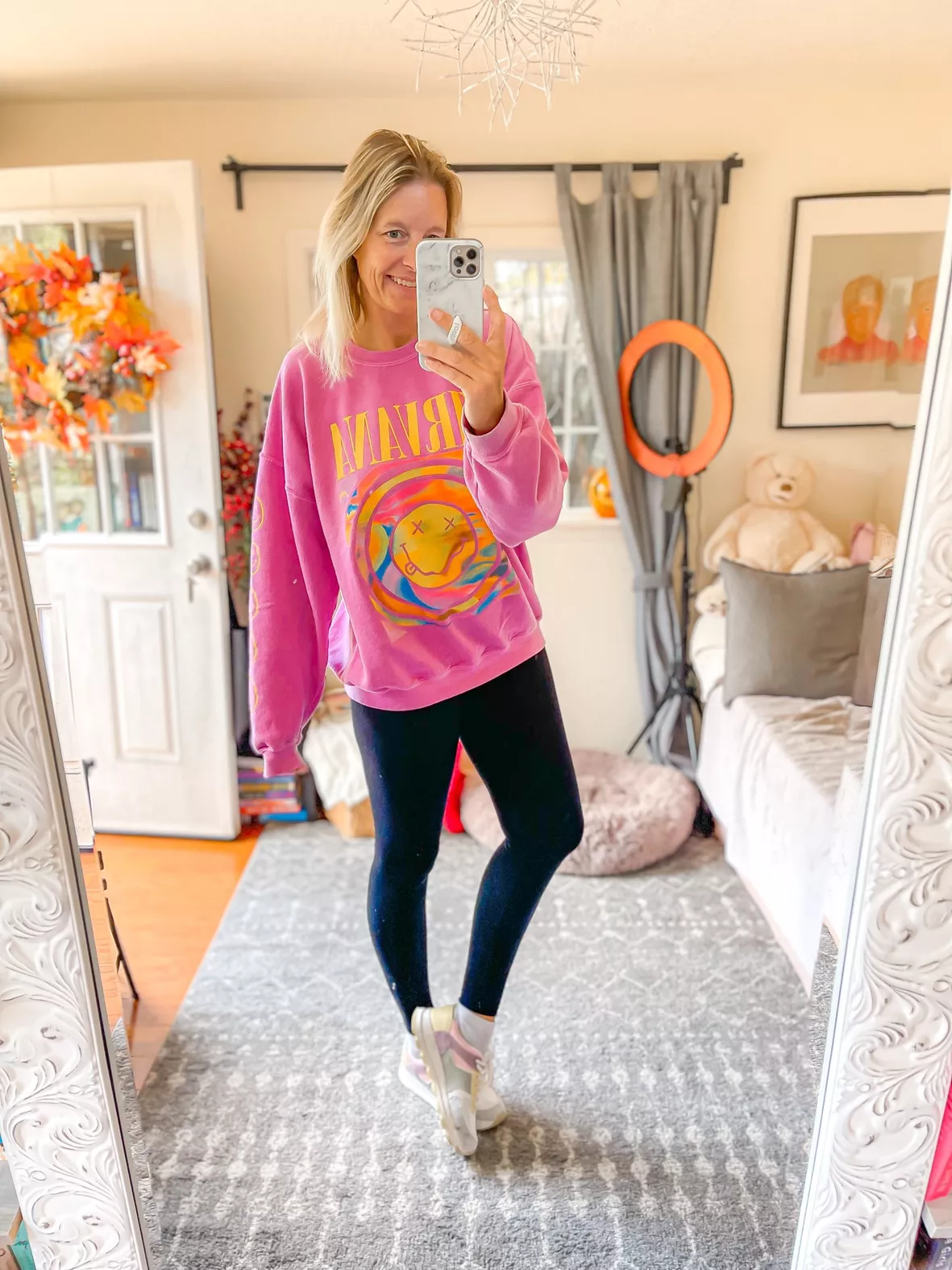 pink crewneck and leggings outfit