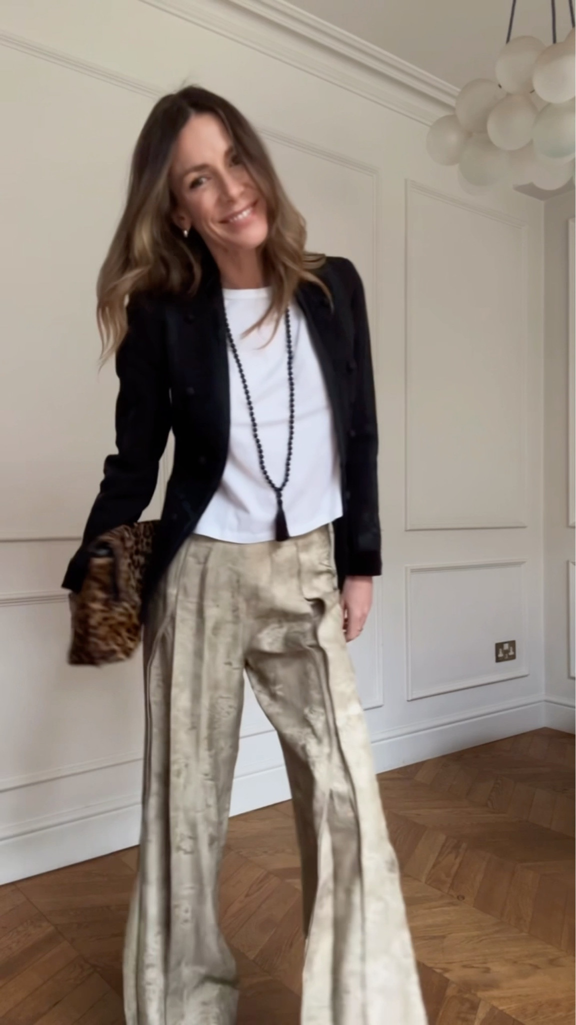 Wedding guest ready… hobbled to my cousins wedding Sunday wearing those trousers I fell hard for. Paired them with the Khaite dupe heels, little white tee and a black jacket. And of course a healthy dose of leopard. 

Actually swapped up the necklace and added a black faux fur before I left. Turns out it was needed for those garden cocktails 🍸 



#LTKuk #LTKeurope #LTKsummer