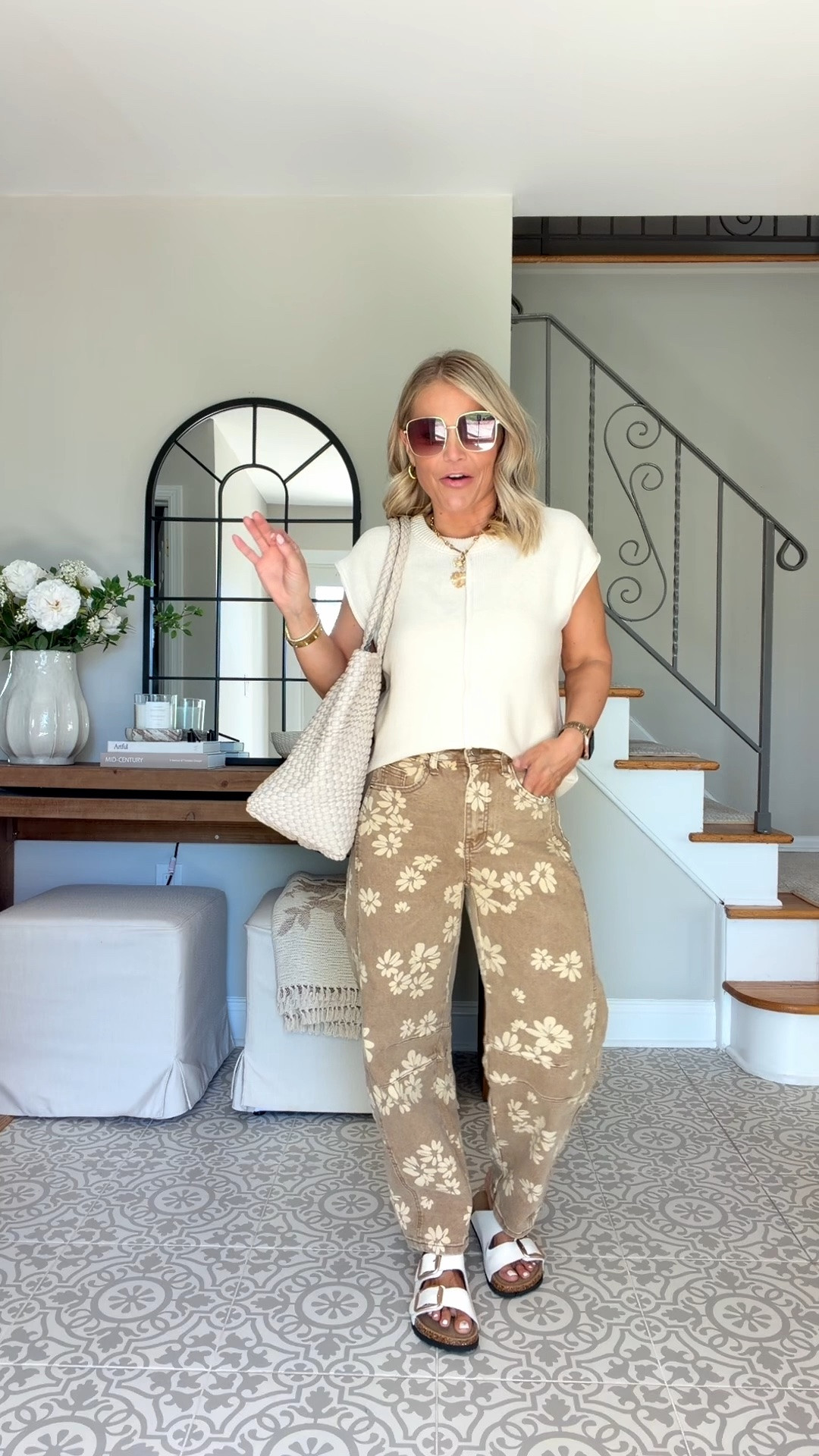 Amazon Spring Outfit🌸 I am loving these barrel leg jeans with the flower detail so cute and even petite friendly! 


Amazon outfits, Amazon finds, Amazon fashion, floral pants, spring outfits 2026, spring outfit inspo, summer outfits 2026, summer outfit inspo, petite style, midsize fashion, casual style

#LTKootd #LTKgrwm #LTKMidsize