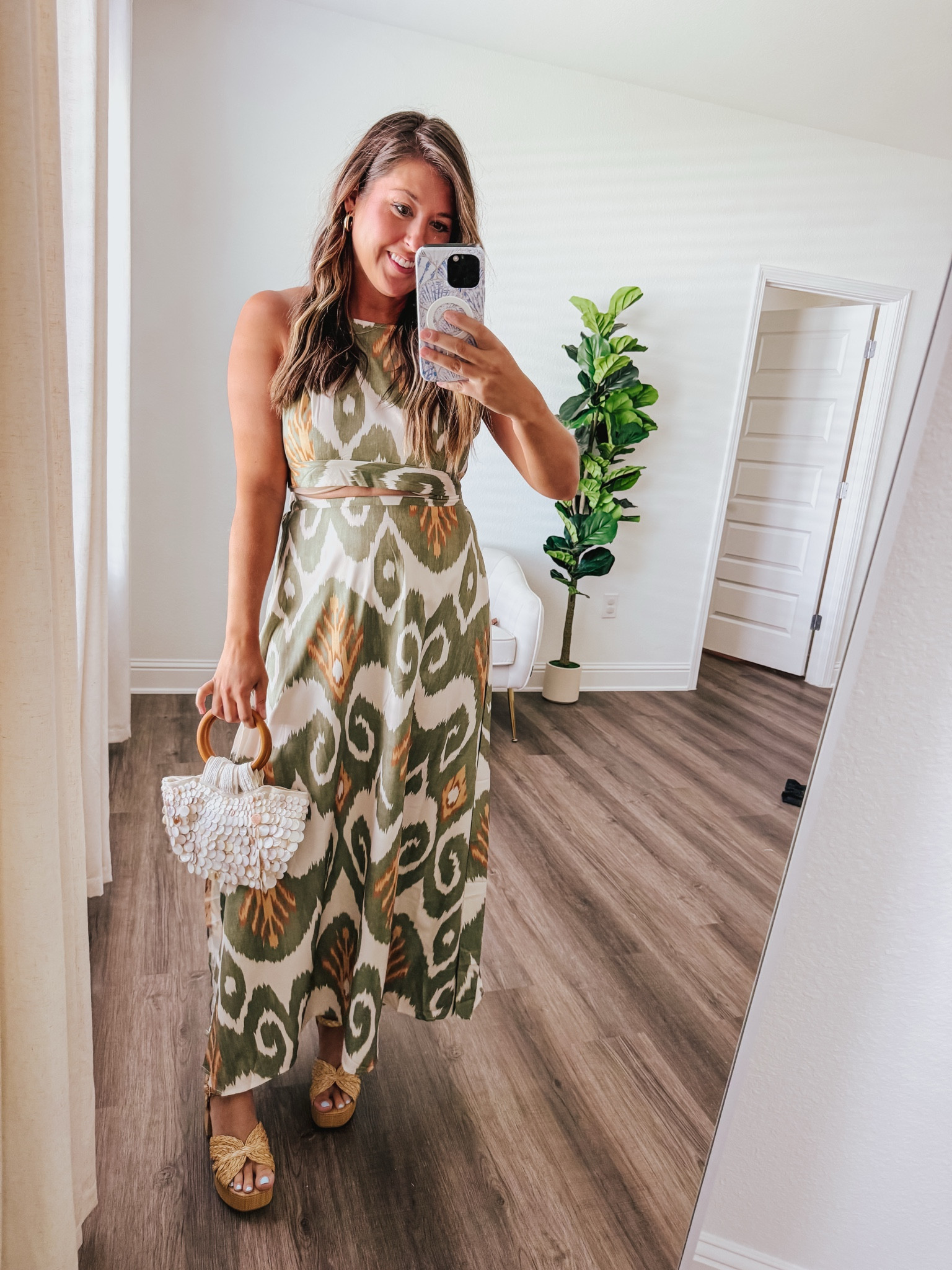 Matching set, vacation outfit, resort wear 

Wearing medium