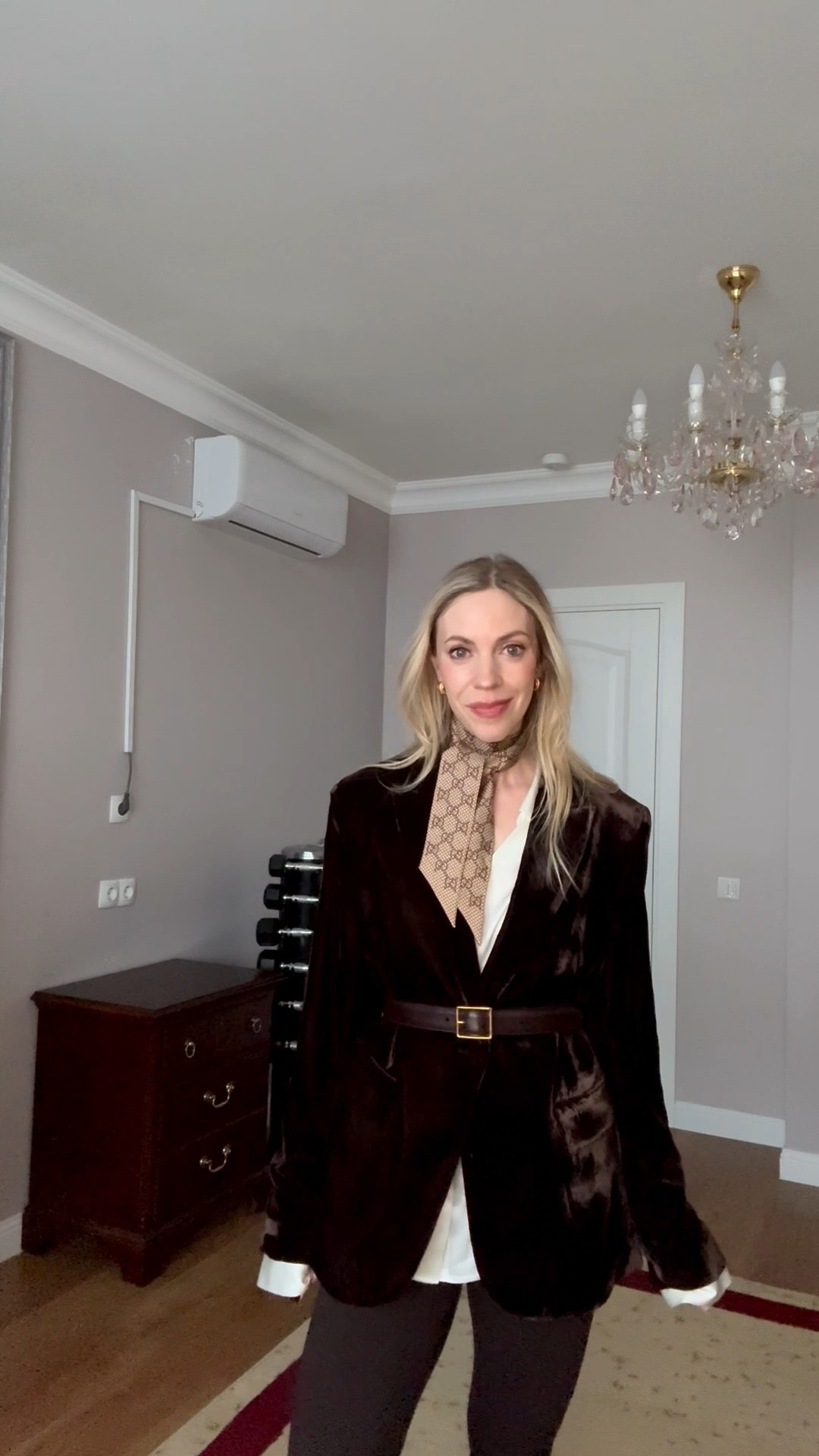 Holiday workwear, chocolate brown velvet blazer, Gucci silk scarf, Zara dark brown leggings, dark brown lug sole riding boots 

#LTKHoliday #LTKWorkwear #LTKFindsUnder100