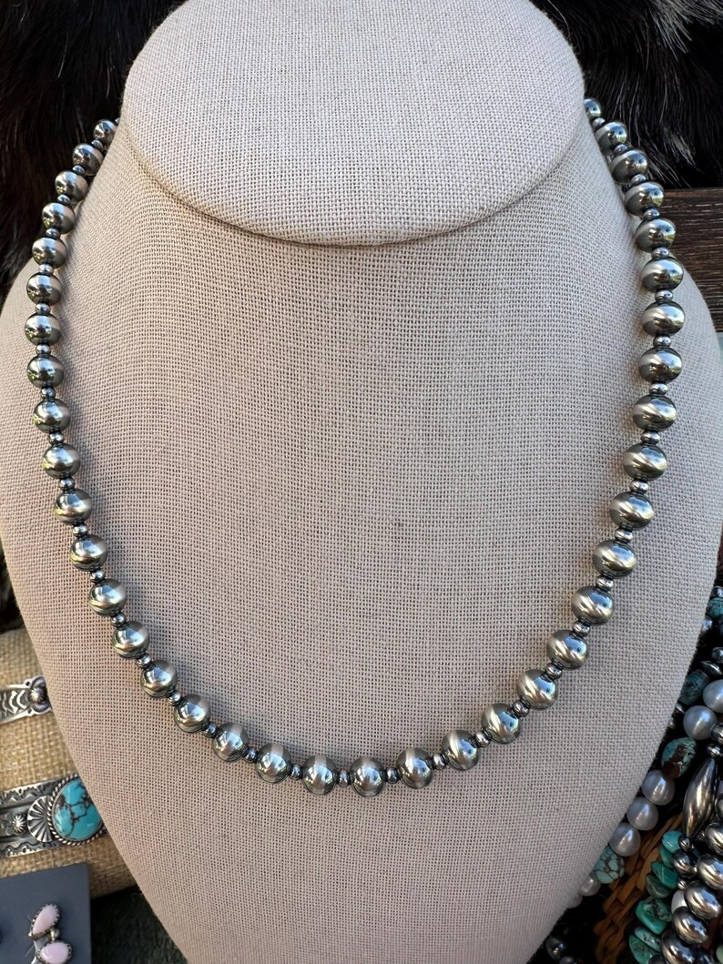 The Rafter Necklace- Graduated Sterling Pearl Necklace | Etsy (US)