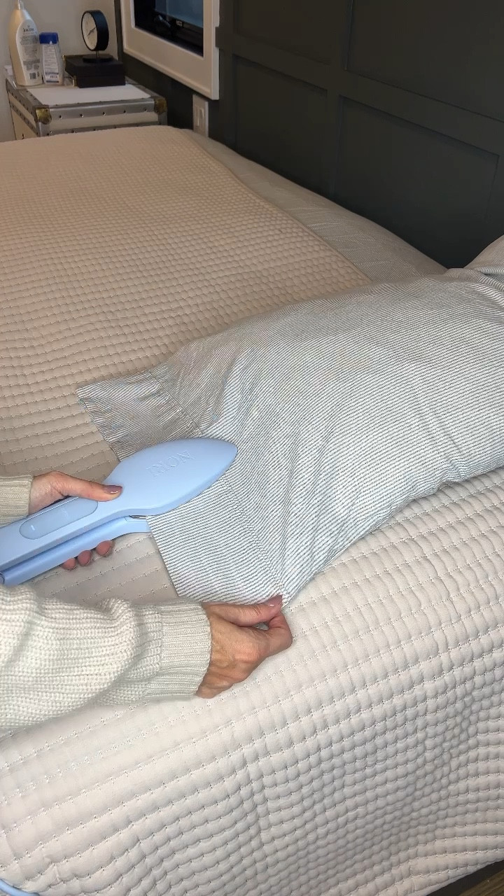 The Nori Press is a straight game changer! 
I despise an ironing board and now I can finally ditch mine! 
The Nori works on all fabrics, has a steam option and is so compact it can travel with you anywhere 💙💙

#ad #traveliron #compact #steamer #iron @meetnori #meetnori 

#LTKhome #LTKfamily #LTKtravel