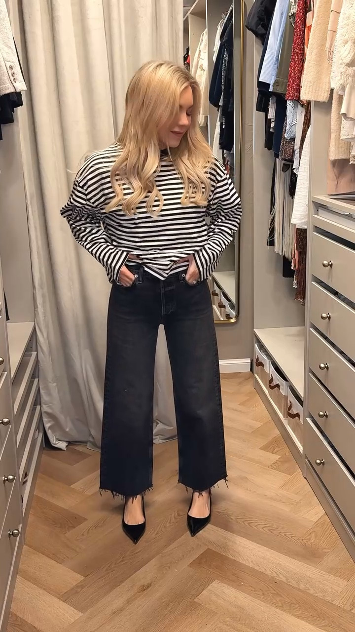 Stripe tee
Black jeans
Cropped wide leg black jeans 


#LTKootd #LTKdayinmylife #LTKSeasonal