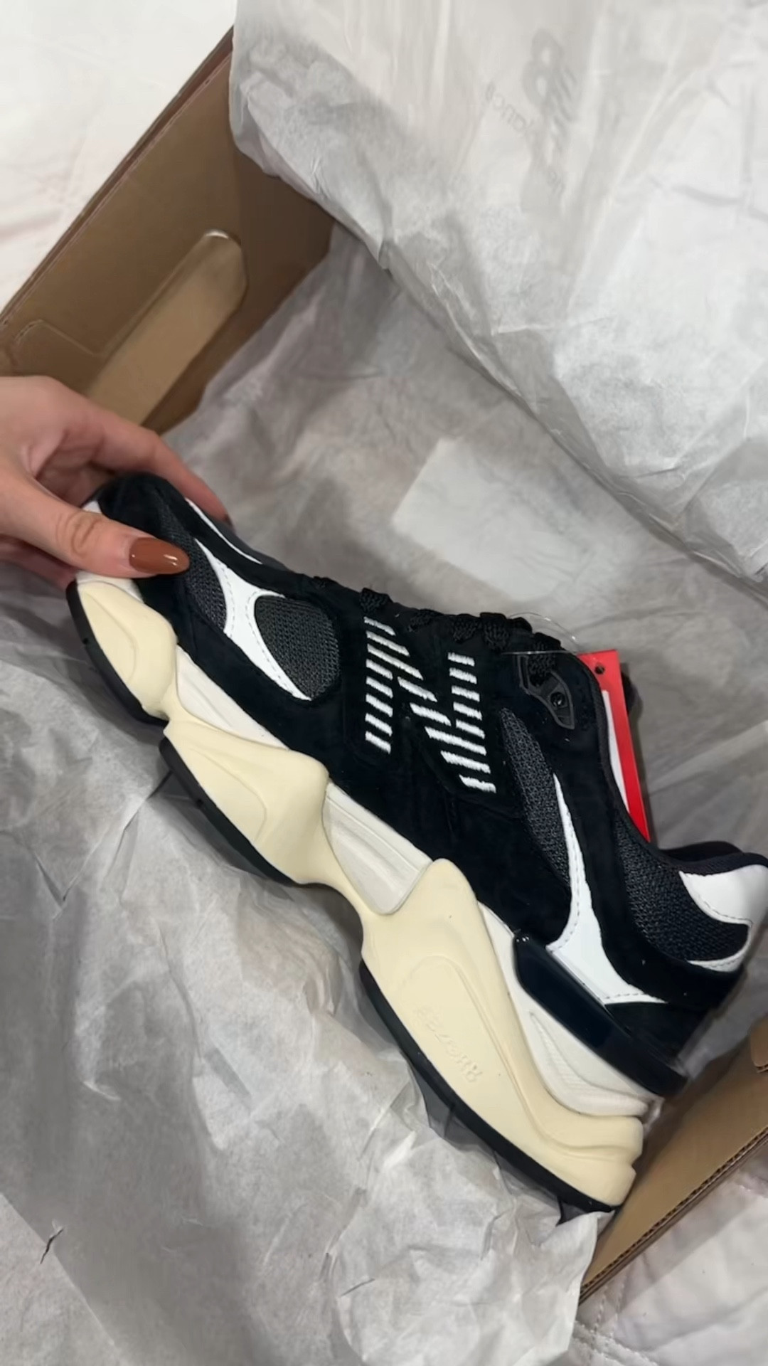 New Balance 9060 ✨

#LTKFitness #LTKActive #LTKShoeCrush