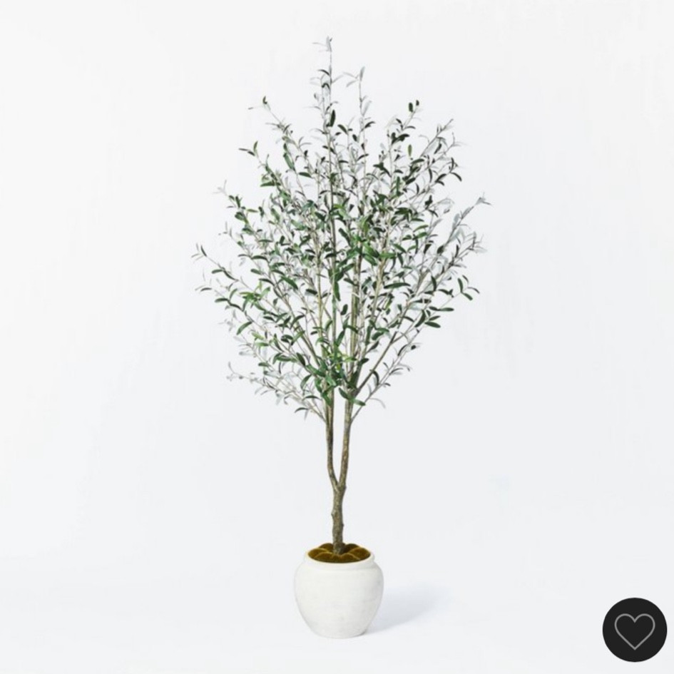 If you’ve been eyeing the Target x Studio McGee olive tree, now is the time to snag it at 40% off! 

#LTKhome #LTKHoliday #LTKsalealert