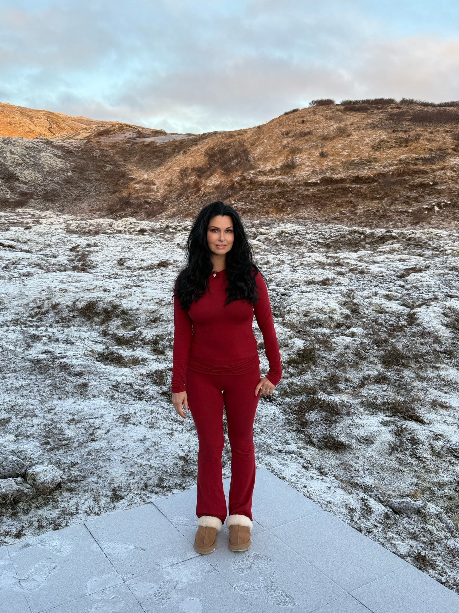 Skims Matching Set ♥️

Explore outside, hit your fav exercise, or lounge around in a cute winter loungewear set and Ugg boots. ♥️

#workoutoutfit #ugg #skimms #sweatpants #accoladecrewneckpullover

#LTKFindsUnder100 

#LTKActive #LTKootd